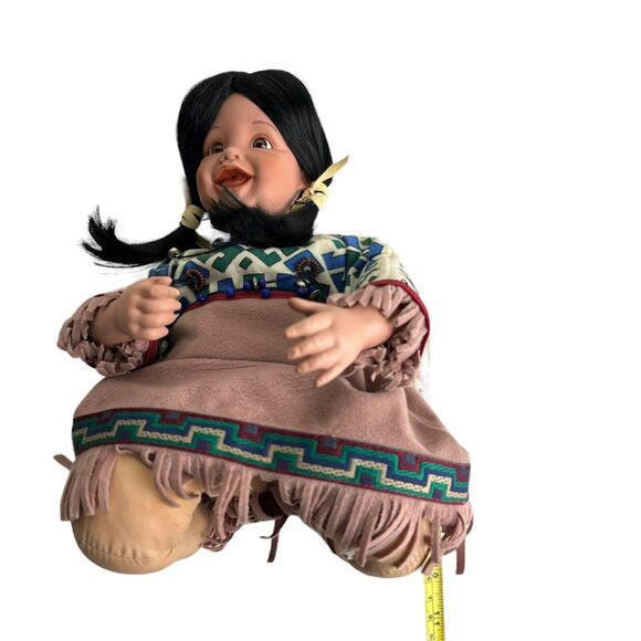 Danbury Mint Native American Indian Doll Spring Blossom by FayZah Spanos Pottery - Picture 5 of 14